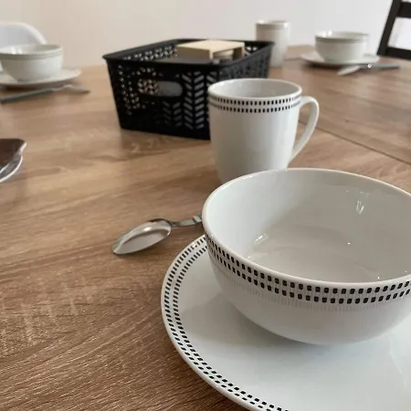 Les Iris - Erable - Petit Dejeuner לינה וארוחת בוקר Avanton